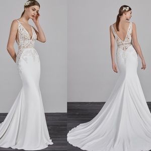 Unaltered Pronovias Emily Gown Size 12